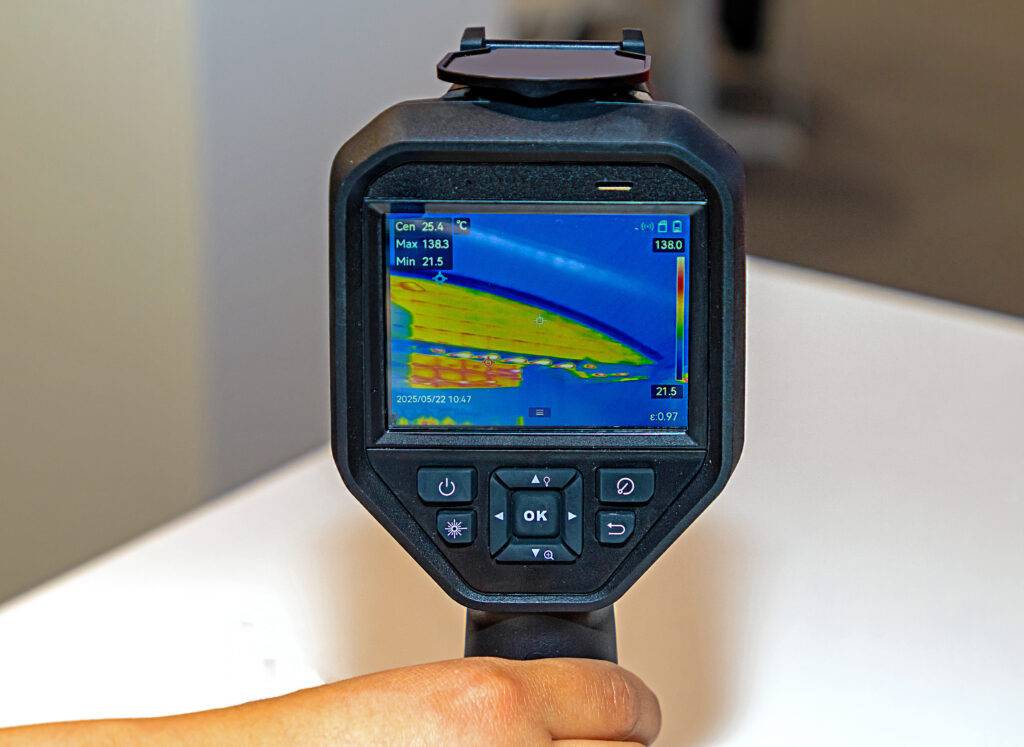 Thermal camera in hand leak detection